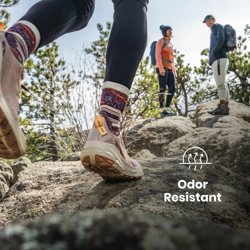 Smartwool Unisex Kids Wintersport Full Cushion Polar Bear Pattern Over-the-calf Socks (Toddler/Little Kid/Big Kid)