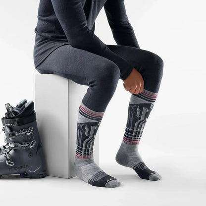 Smartwool Men's Ski Targeted Cushion Summit Shot Over the Calf Socks